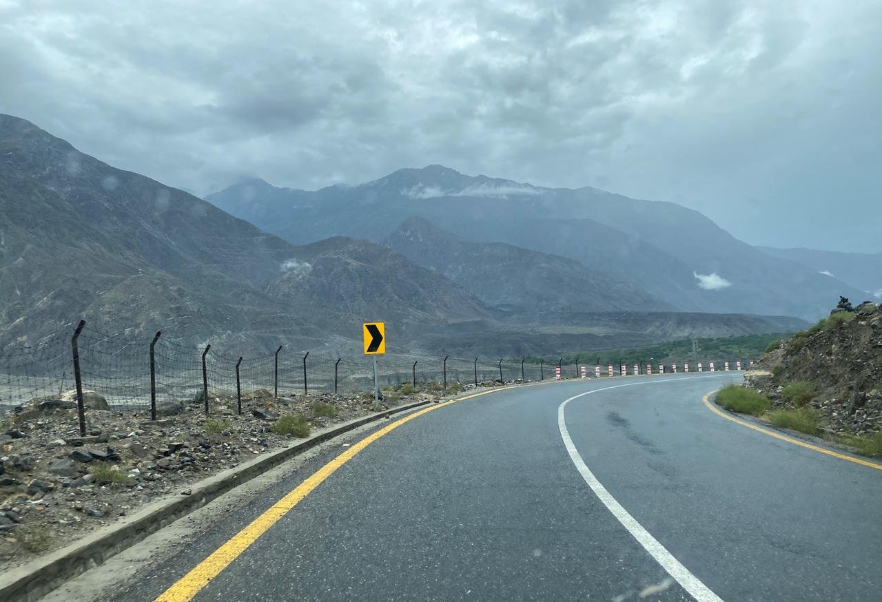 karakoram highway hunza condition